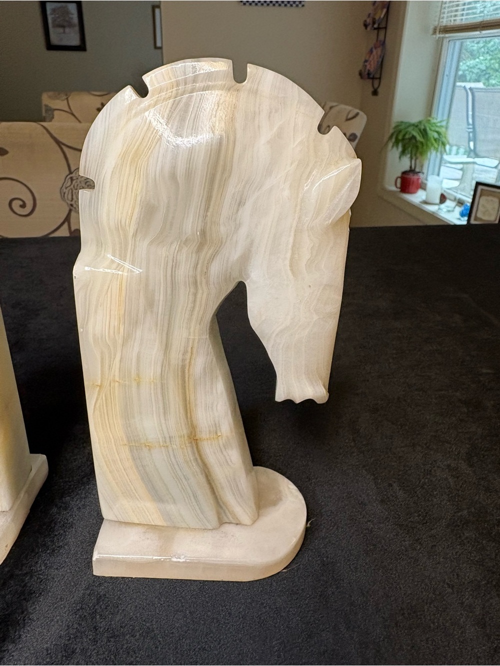 Vintage Mid- Century Pair If Hand-Carved Marble Horse Head Bookends - Picture 2 of 9